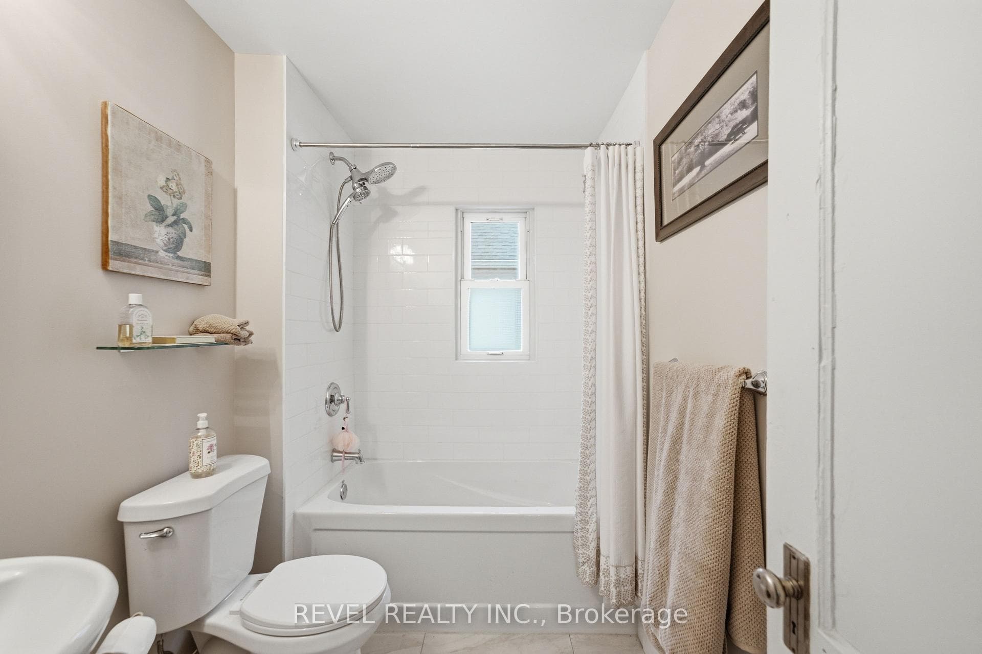 81 Vale Avenue photo 10