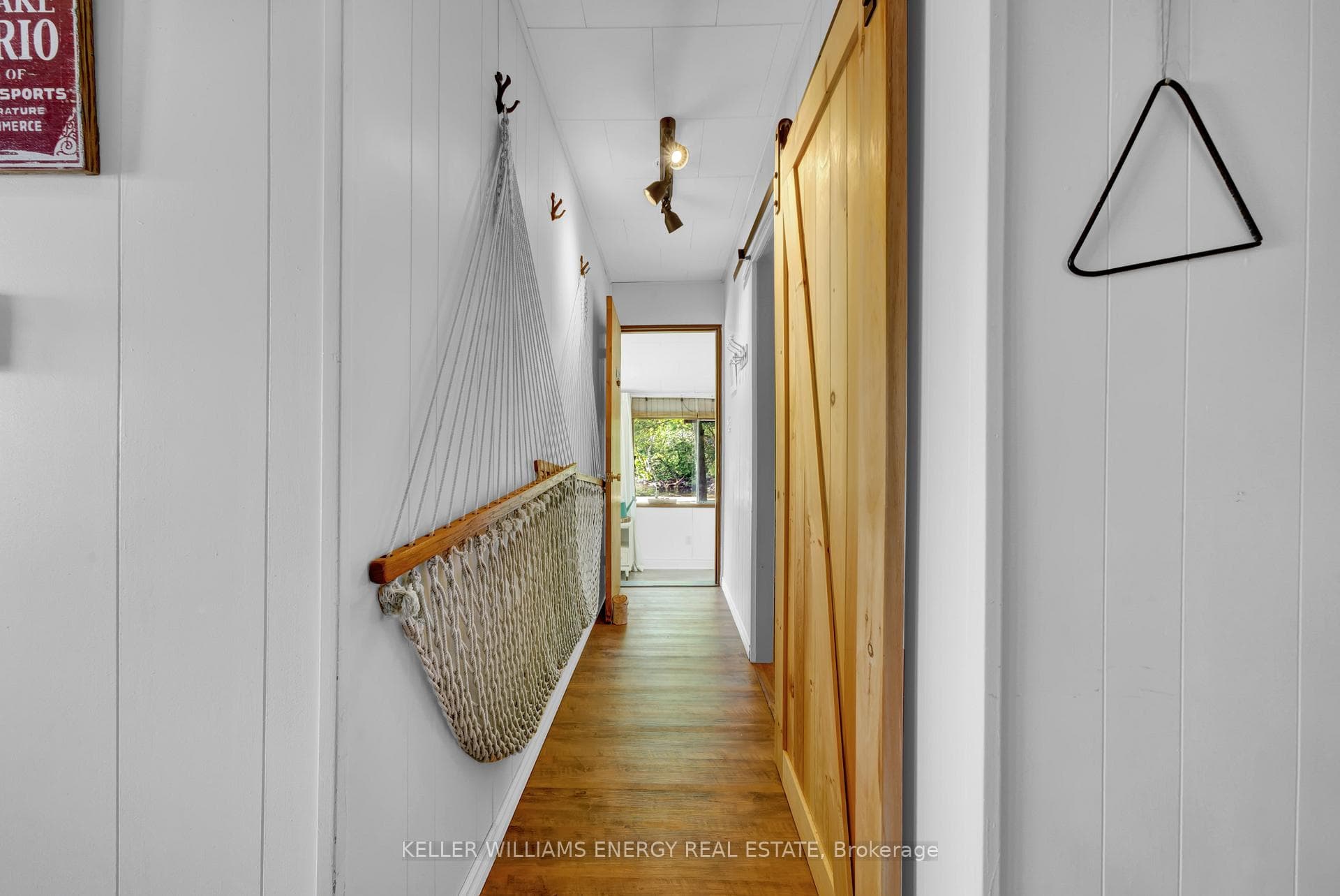 26 Robin Lane photo 24