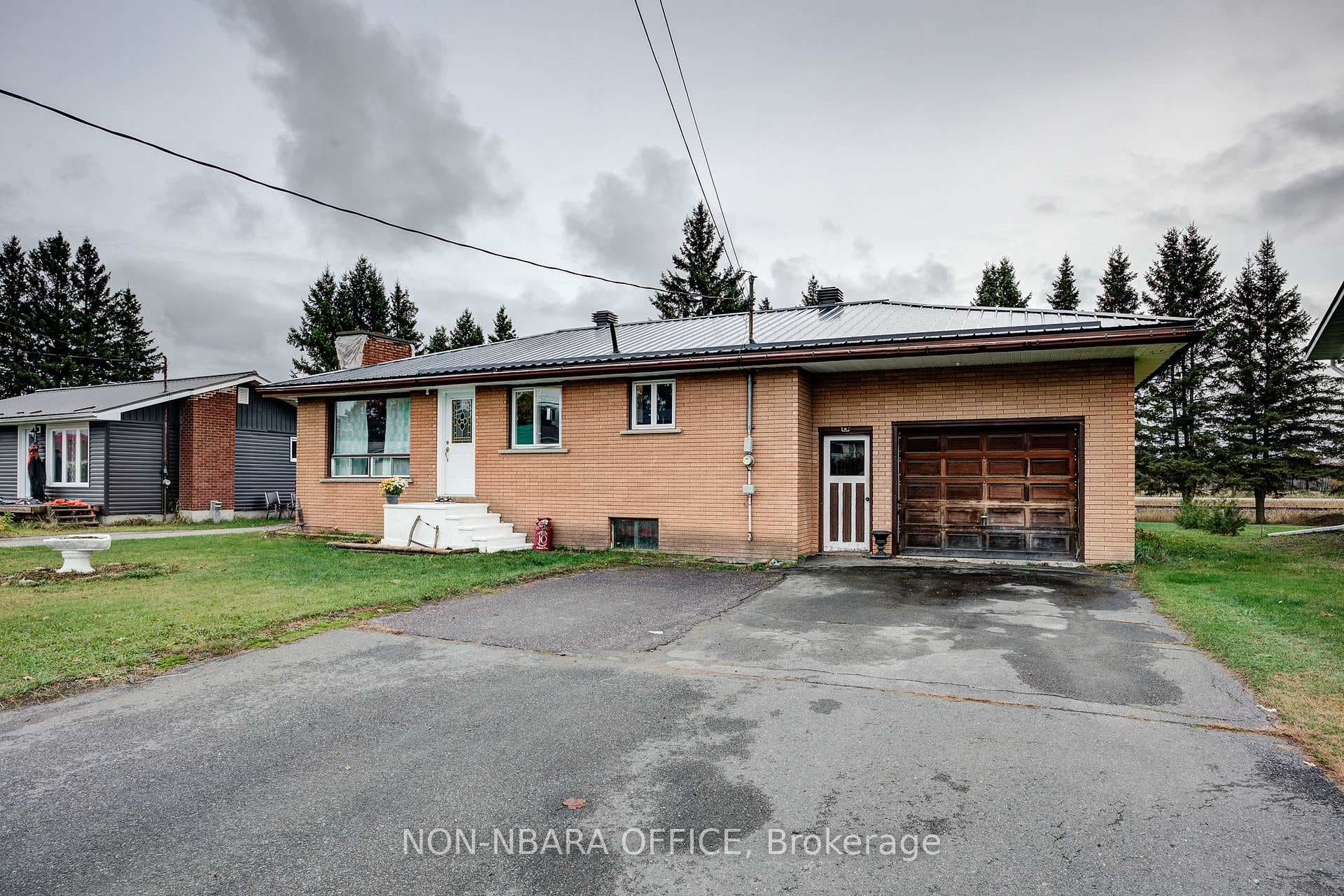 10 Rutland Avenue photo 2