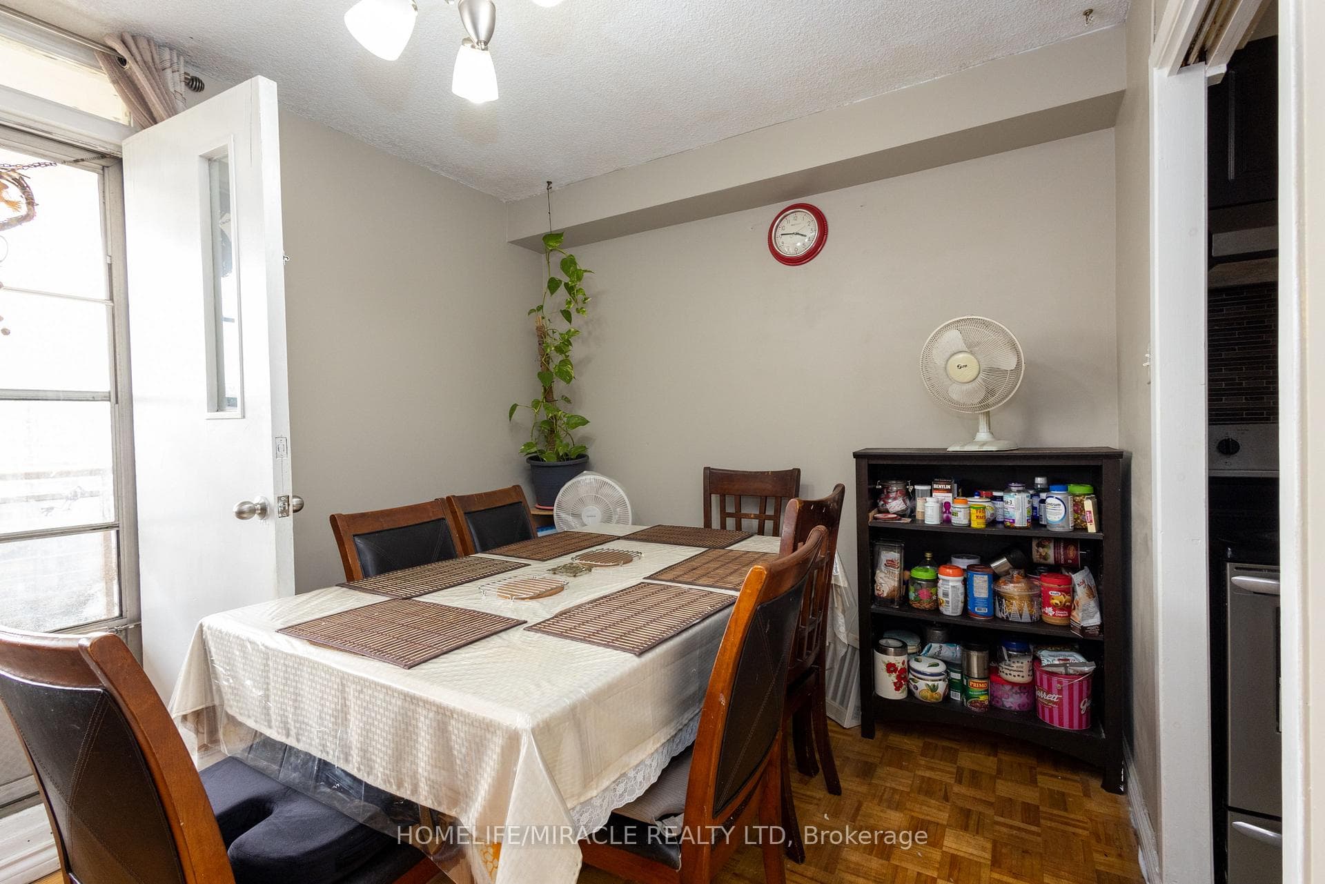 49 Silverstone Drive Unit 1007 photo 17