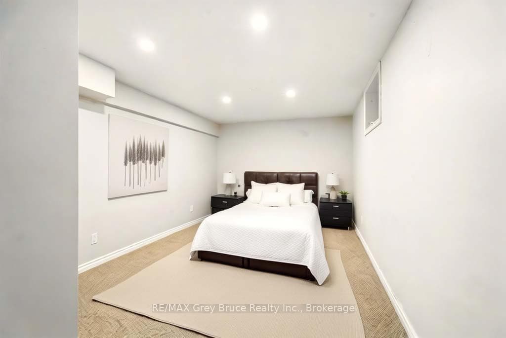 635 18th Street photo 30