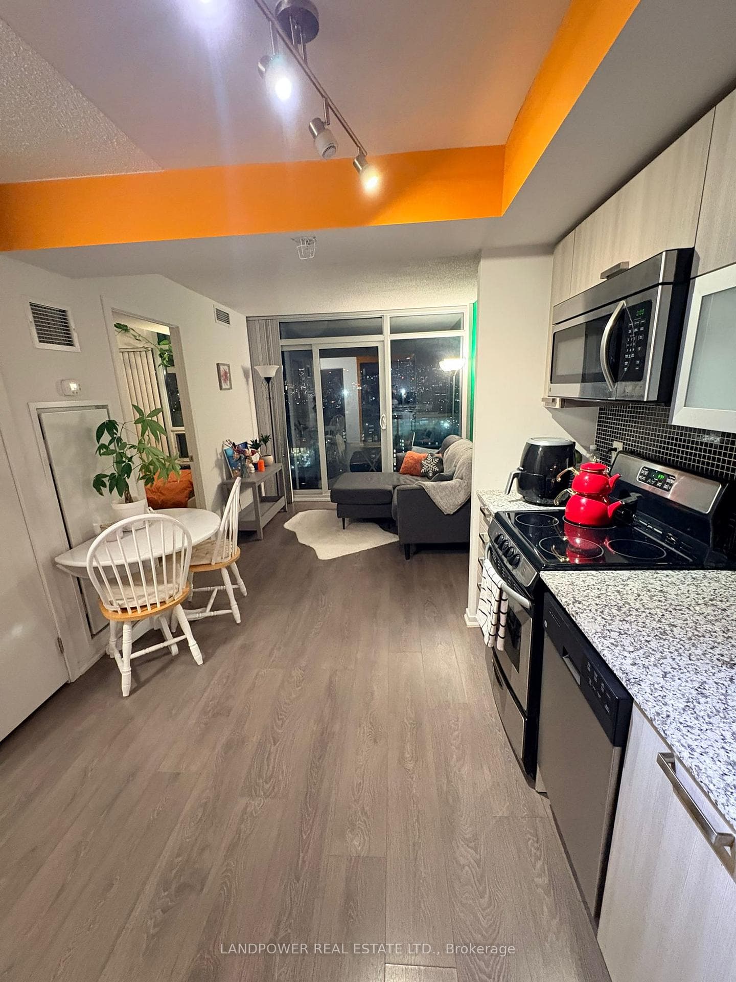 36 Lisgar Street Unit 2216E photo 11