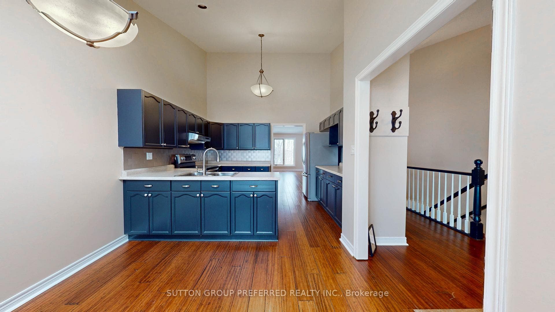 499 Teeple Terrace Unit 10 photo 13