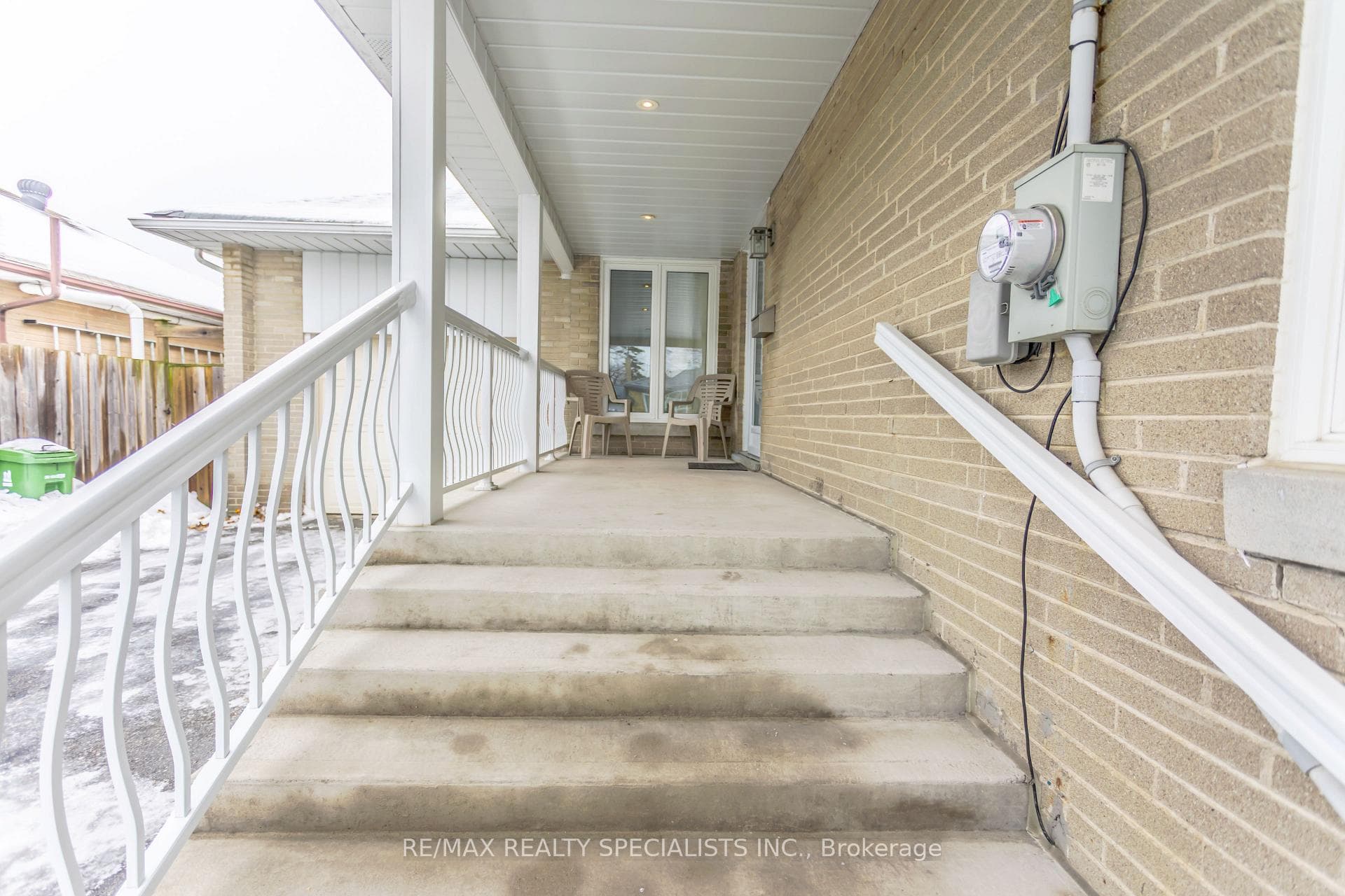 81 Acton Avenue photo 45