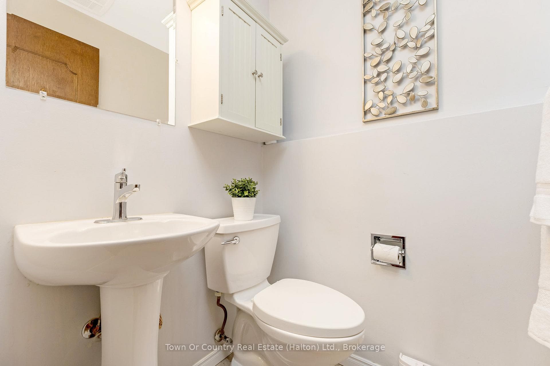 370 Roselawn Place photo 26