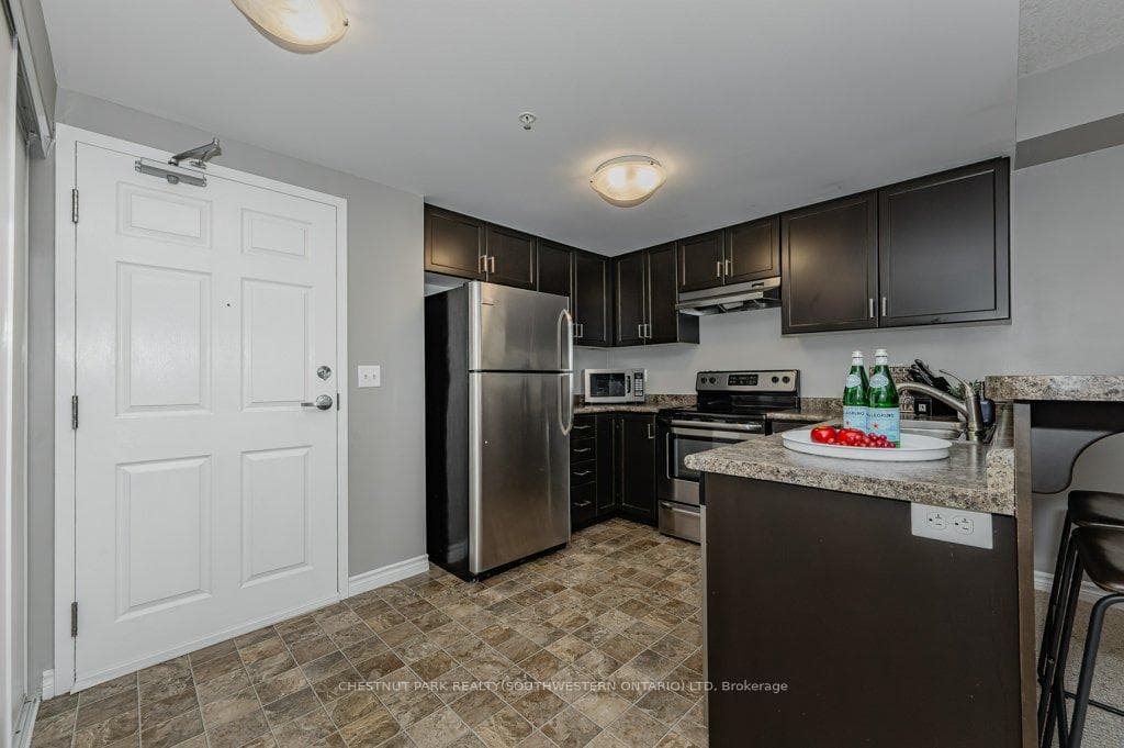 67 Kingsbury Square Unit 104 photo 13