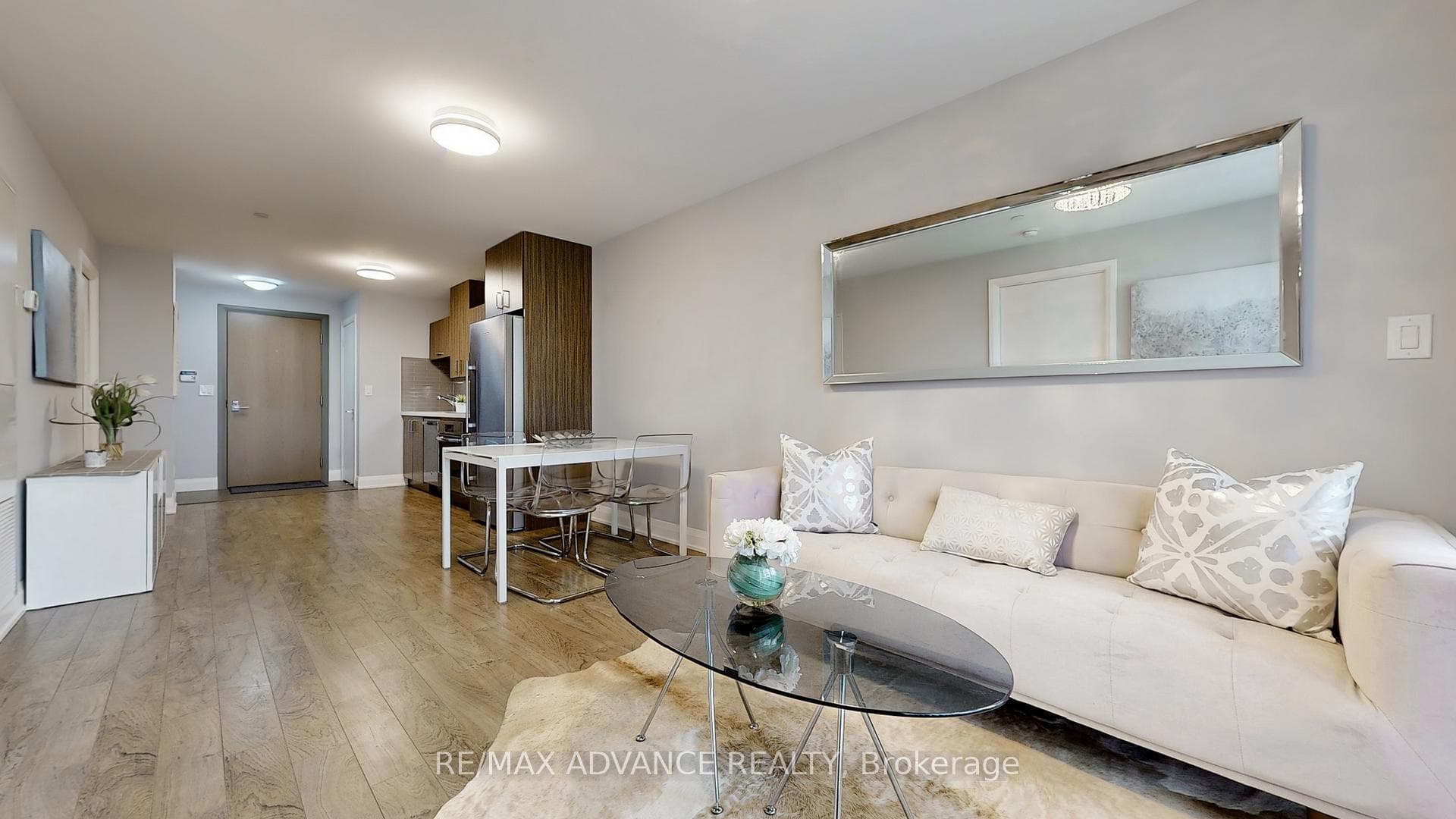18 Uptown Drive Unit 210 photo 11