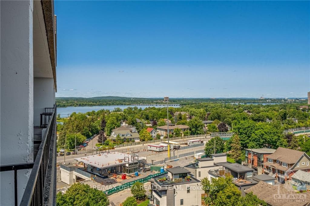 370 DOMINION Avenue Unit PH6 photo 25