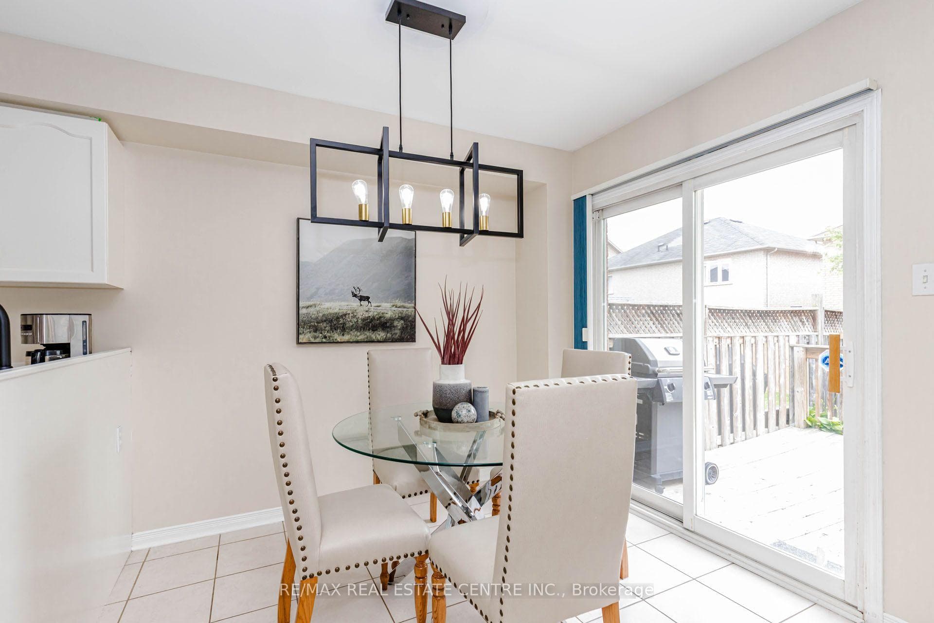 35 Prince Crescent photo 12