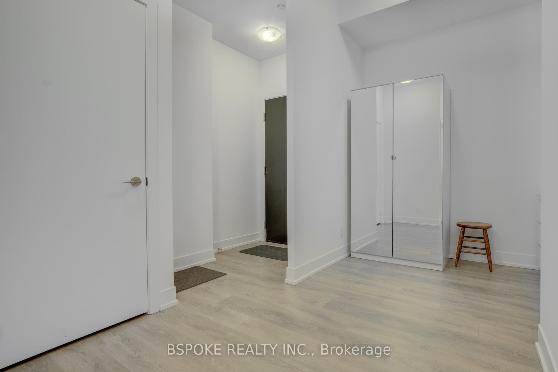 9471 Yonge Street Unit Lph01 photo 3