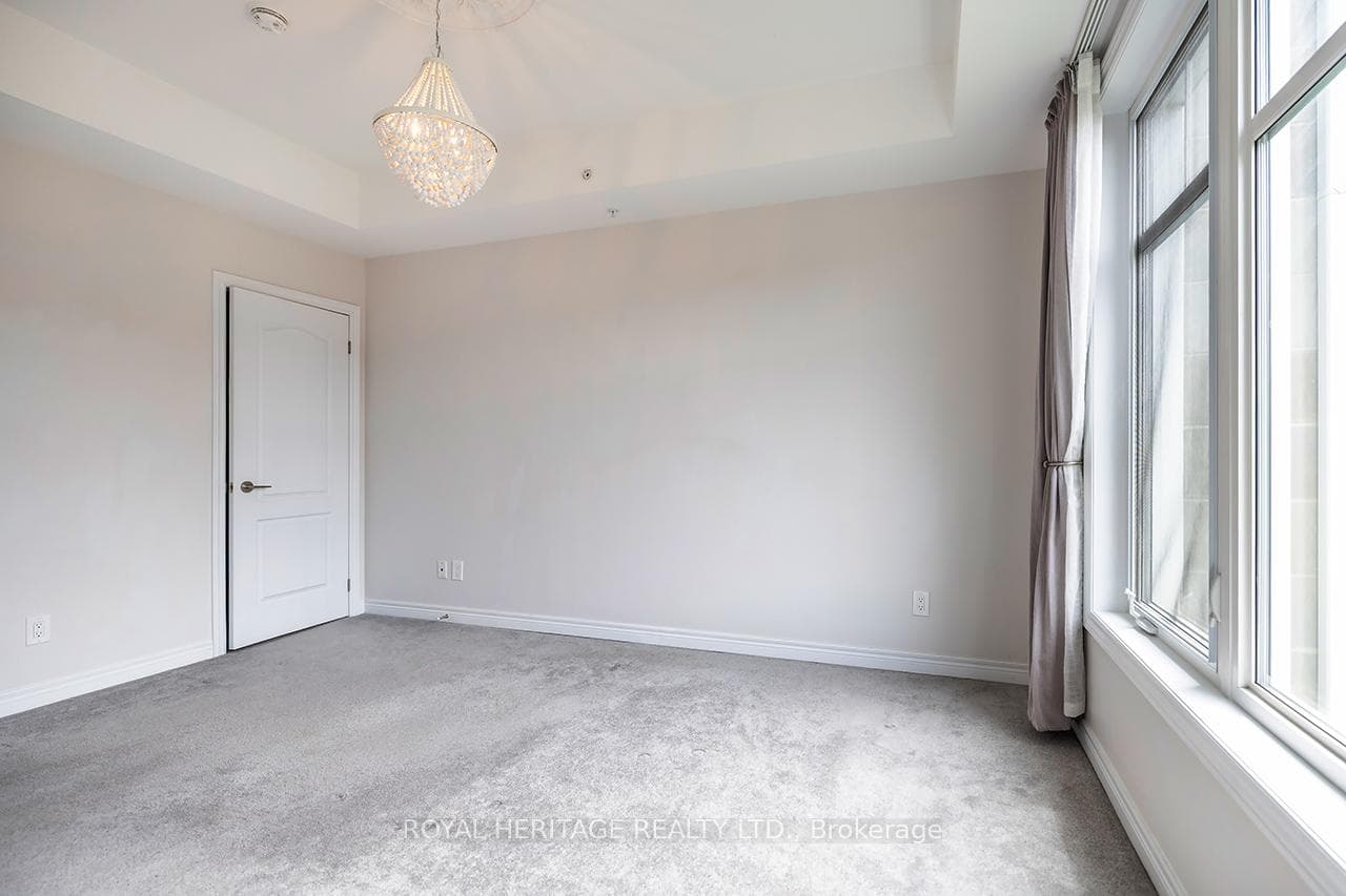 660 Gordon Street Unit 313 photo 18