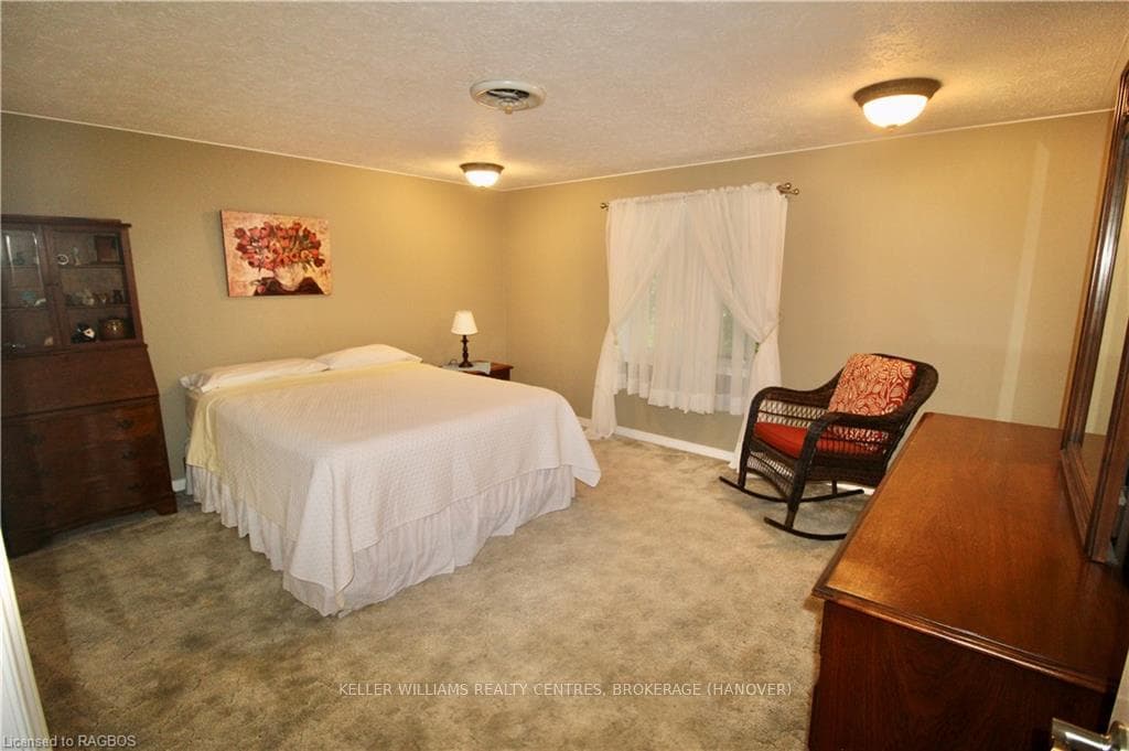 290 2ND Avenue photo 31
