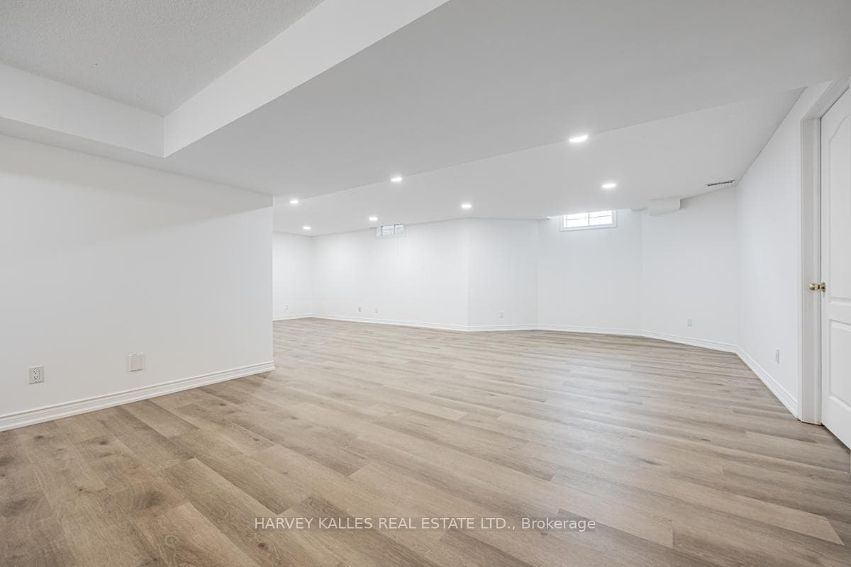 68 Boake Trail photo 35