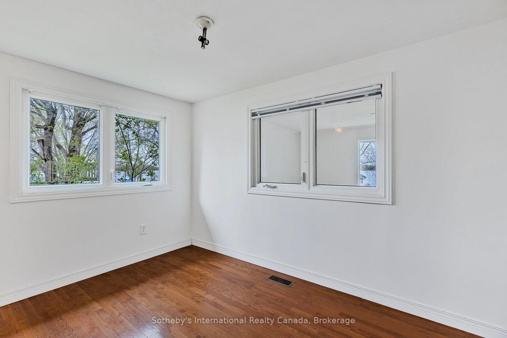 266 Port Hoover Road photo 15