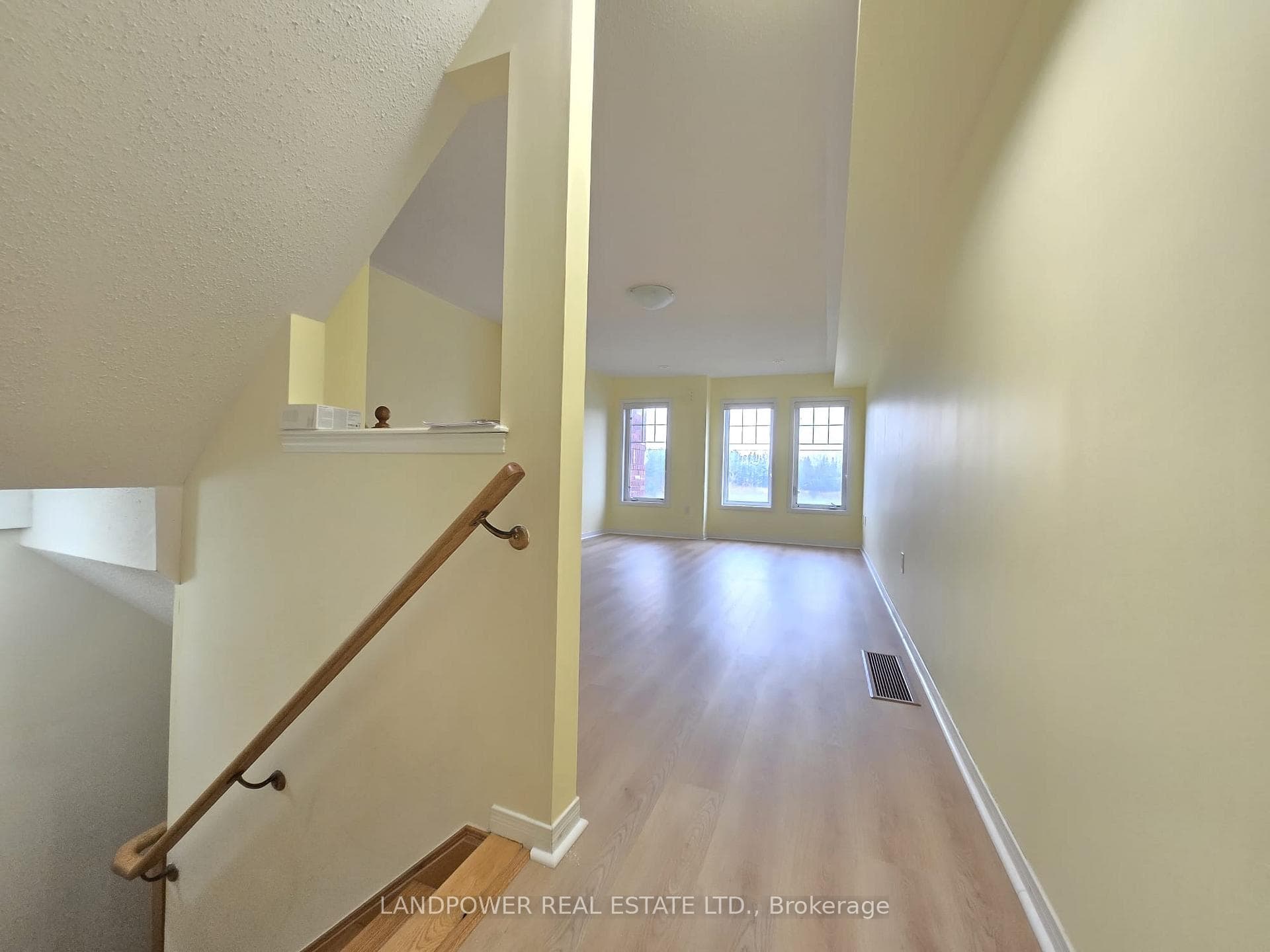 5289 Major Mackenzie Drive photo 12