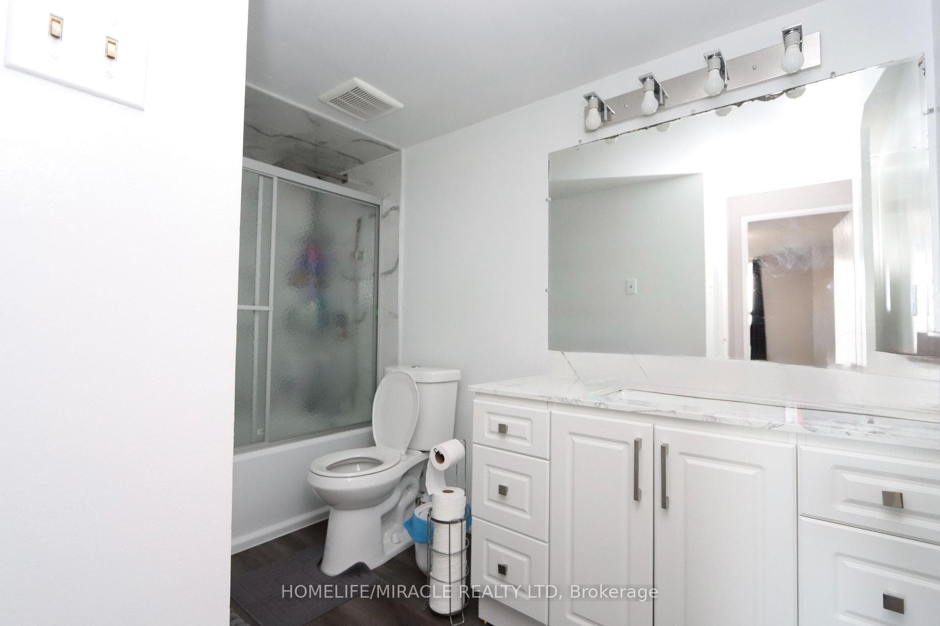 40 Panorama Court Unit 1507 photo 11