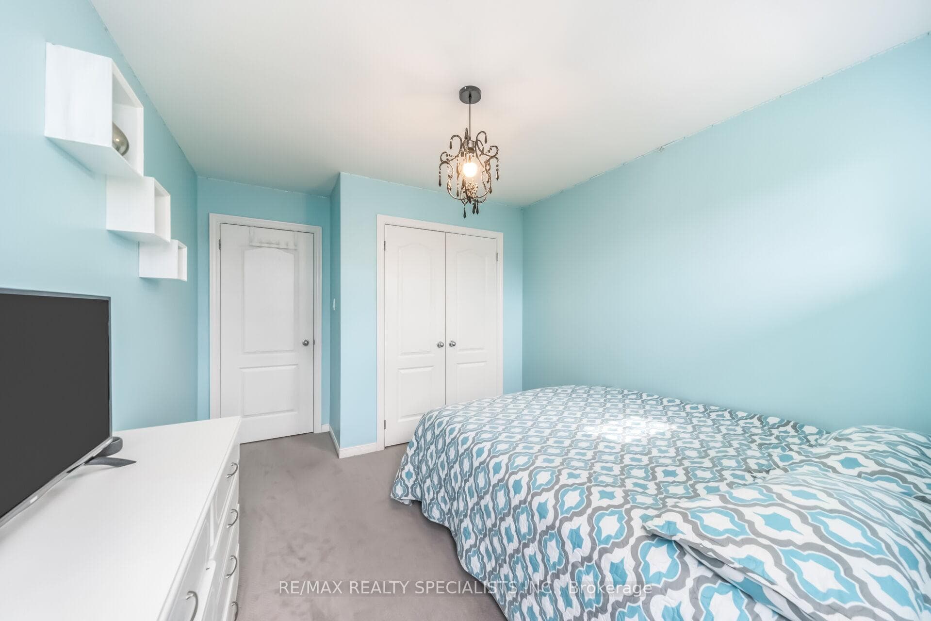 77 McMaster Road photo 30