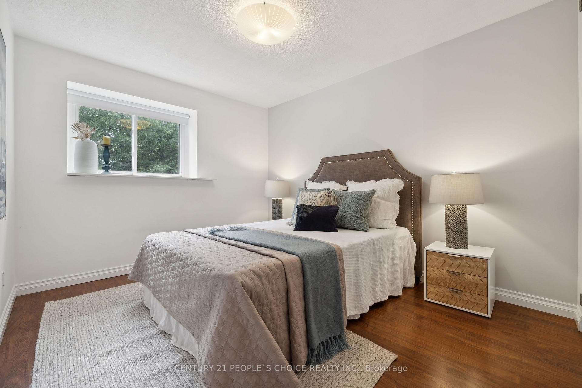 1560 Newlands Crescent Unit 44 photo 21