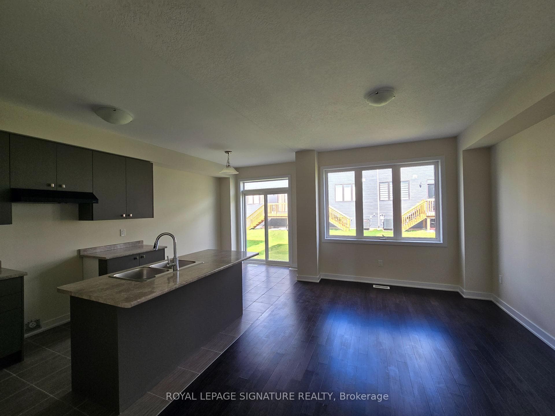 32 Starboard Crescent photo 4