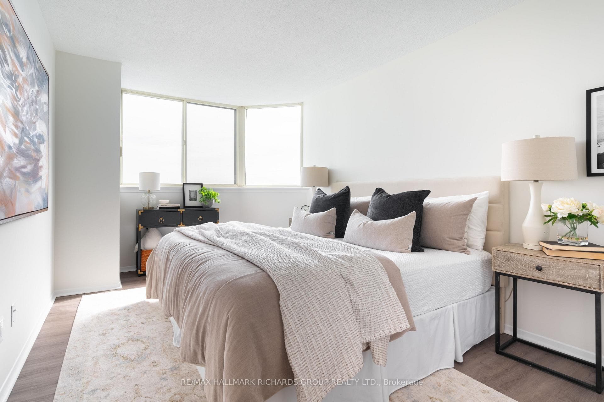 30 Thunder Grove Unit 1811 photo 11