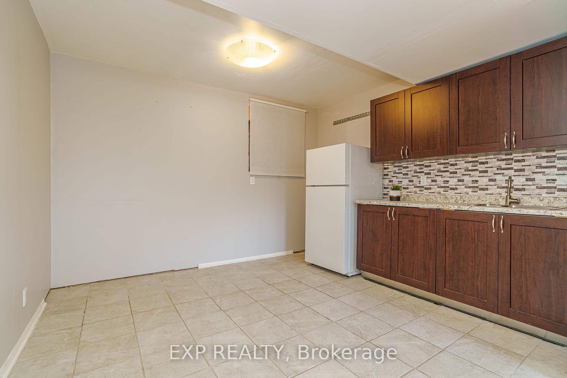 49 Larkin Drive photo 34