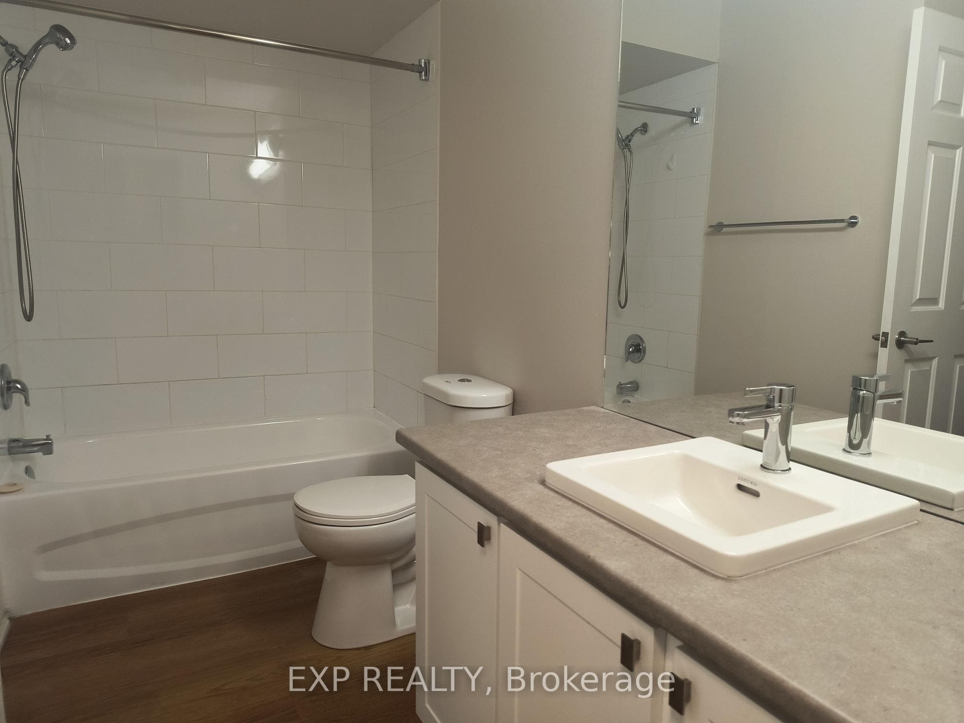 1310 Richmond Road Unit 004 photo 15