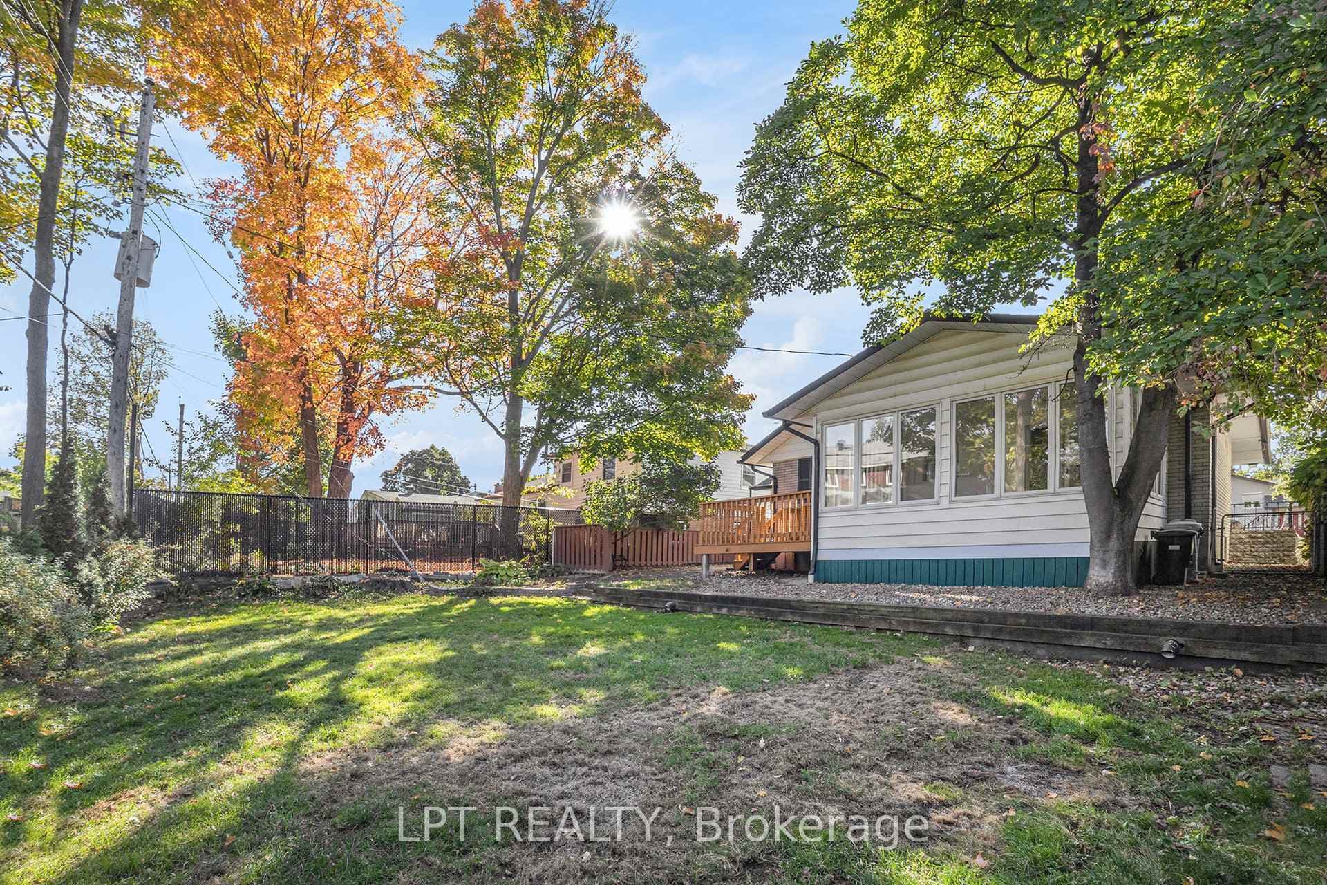 1517 Caverley Street photo 30