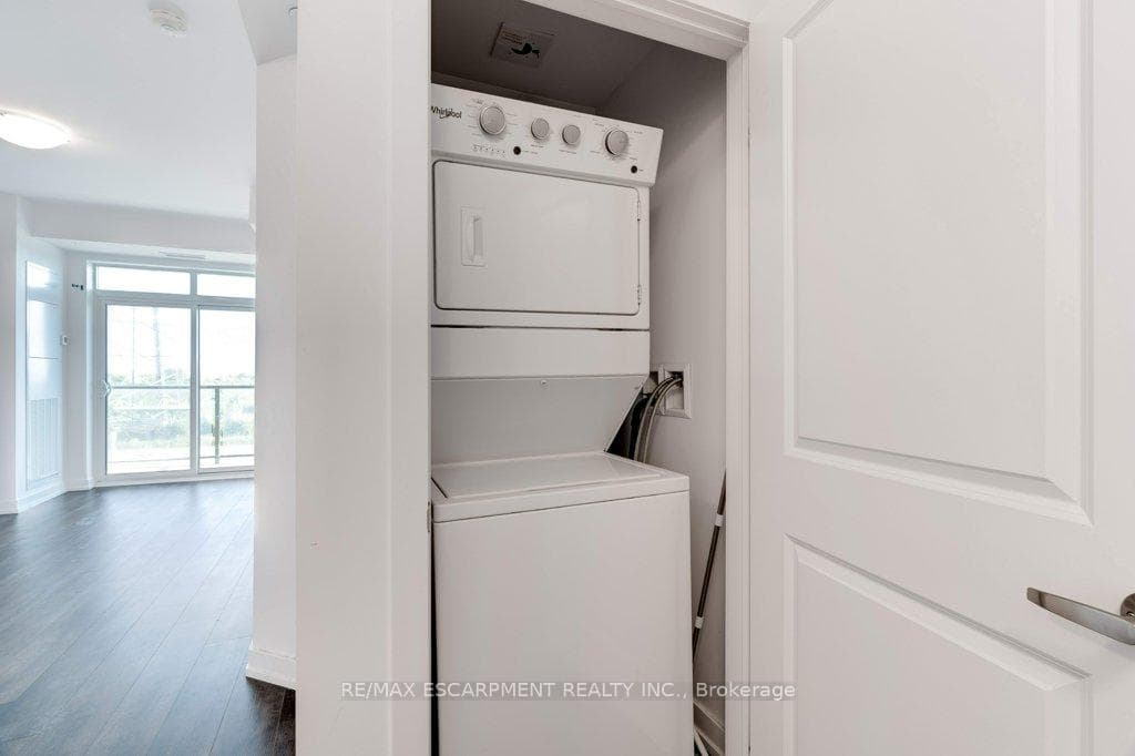 5055 Greenlane Road Unit 213 photo 16