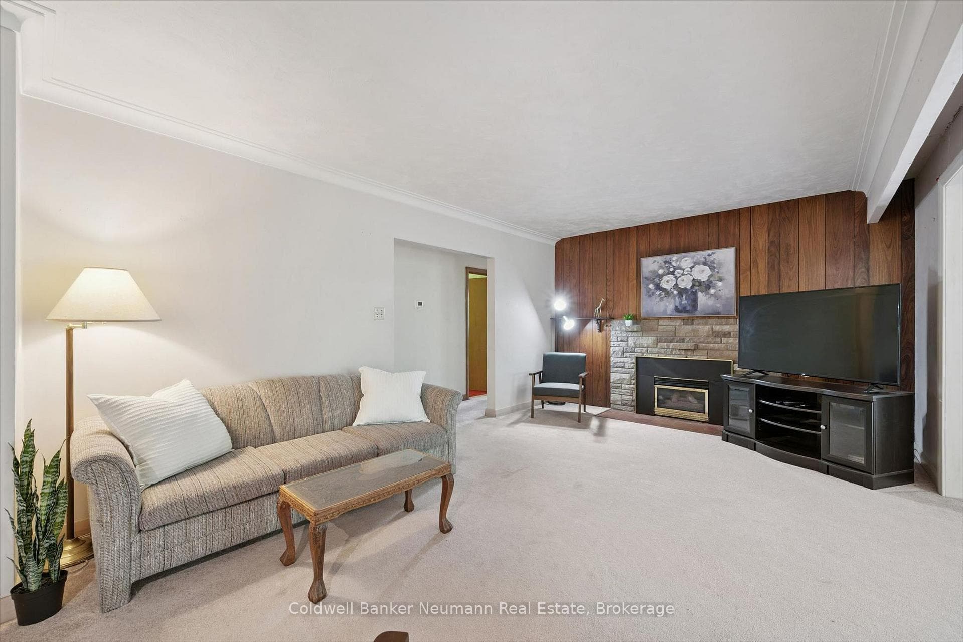 45 Dean Avenue photo 5