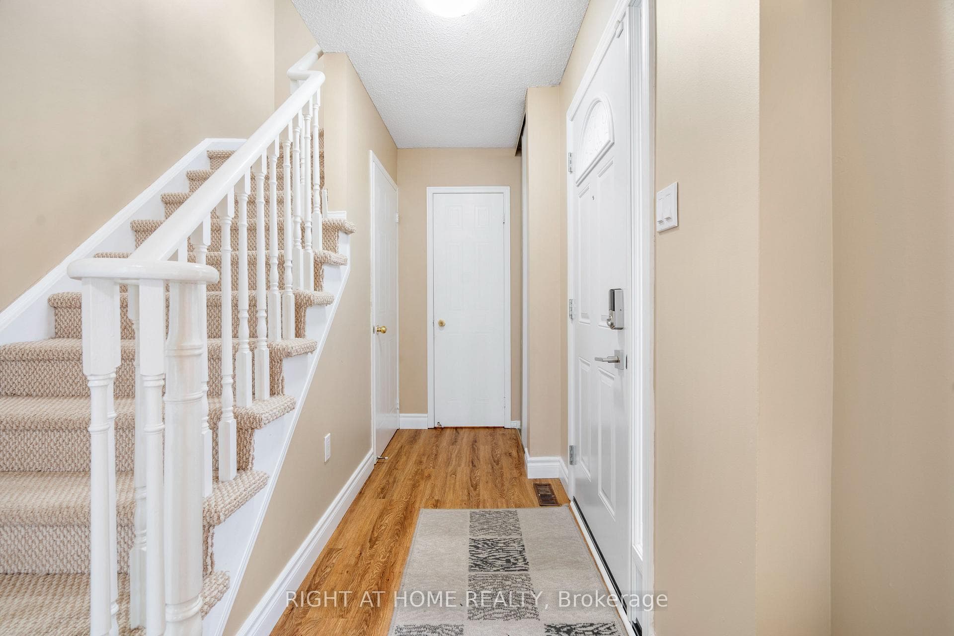 1801 NICHOL Avenue Unit 4 photo 7
