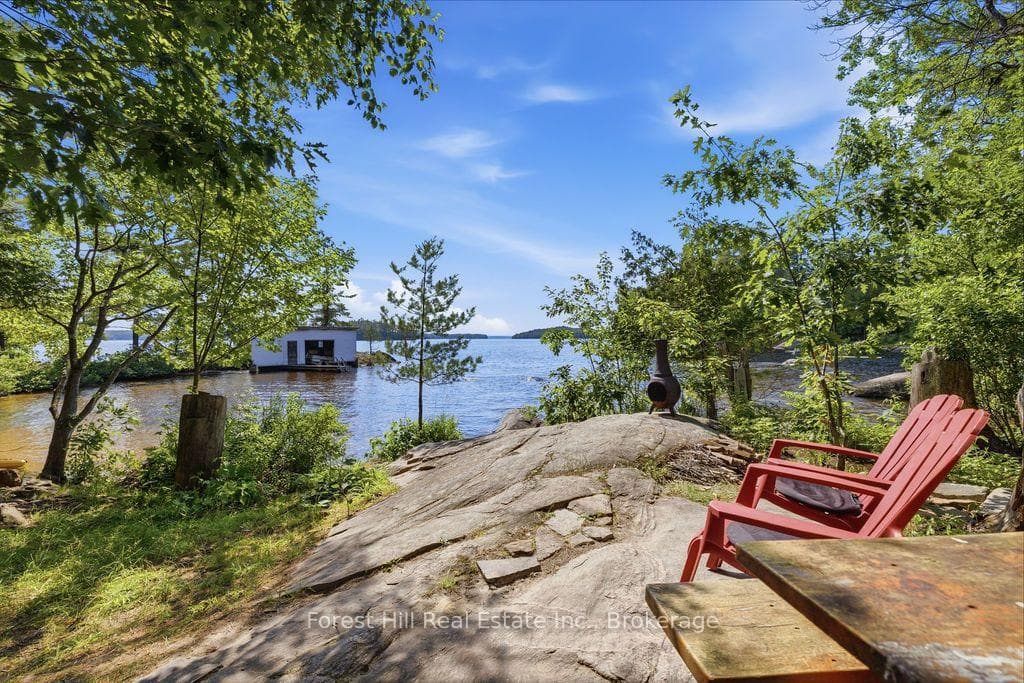 1211 Waldmere Road photo 20