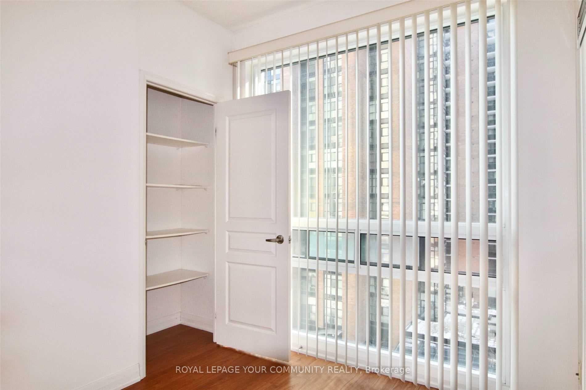 1121 Bay Street Unit 602 photo 10