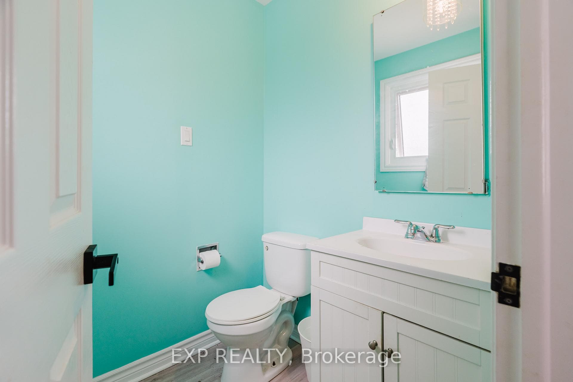2136 Fillmore Crescent photo 26