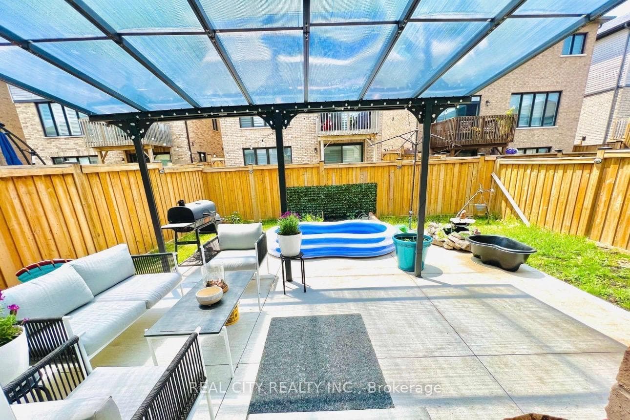 115 Bedrock Drive photo 9