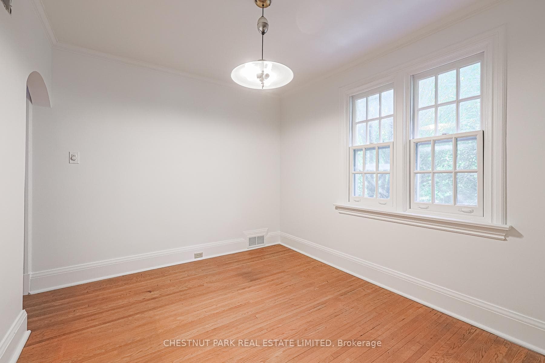 222 Lonsmount Drive photo 35