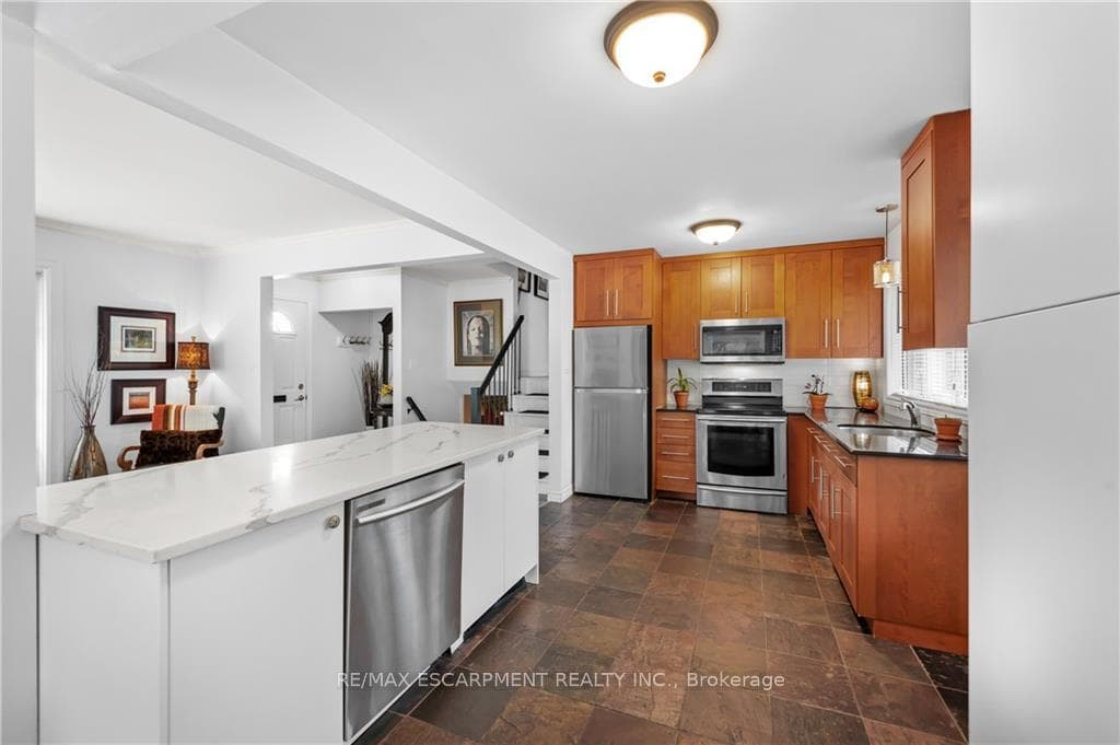 315 White Pines Drive photo 12