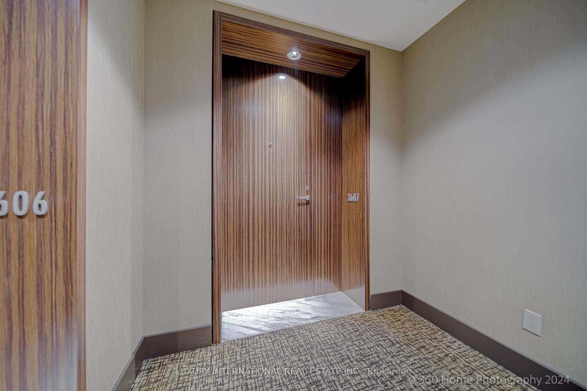 180 University Avenue Unit 3607 photo 2