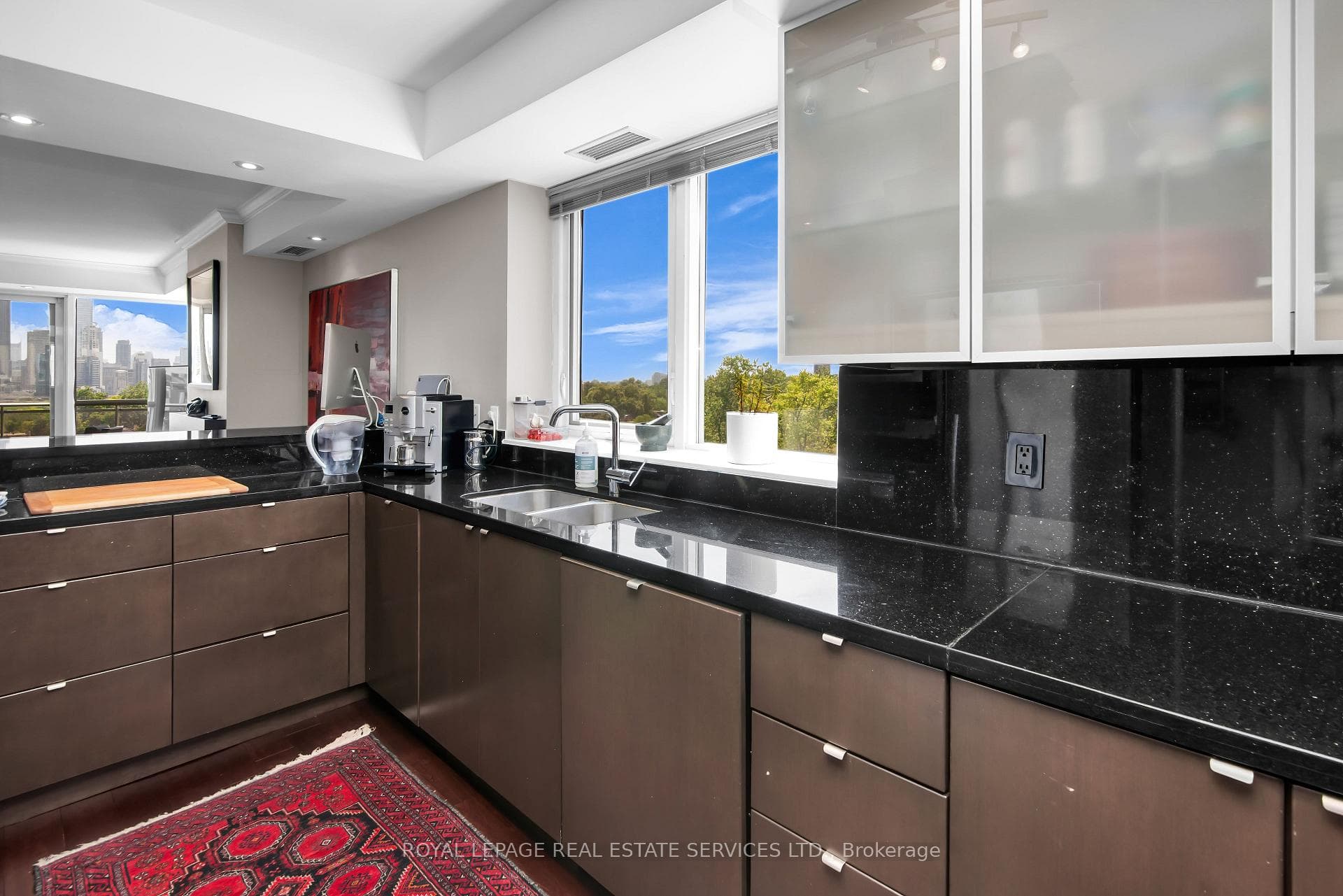 1430 Yonge Street Unit 805 photo 13