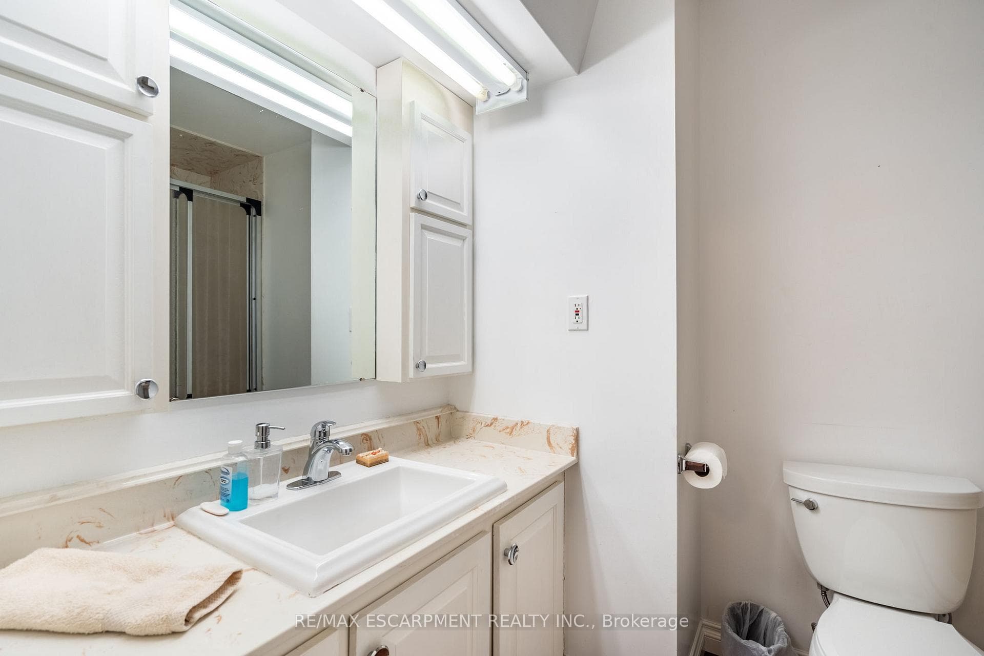 Main Bath - 4 piece