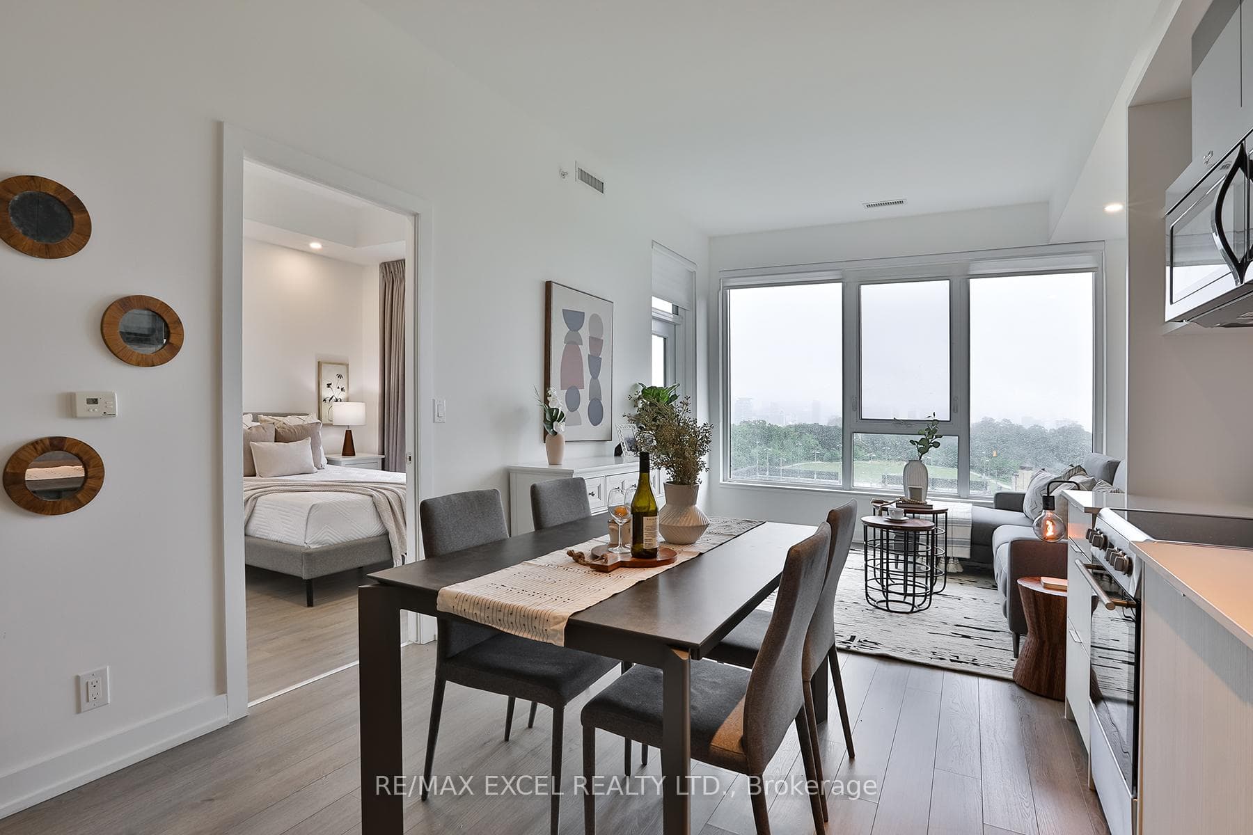6 Parkwood Avenue Unit 706 photo 10