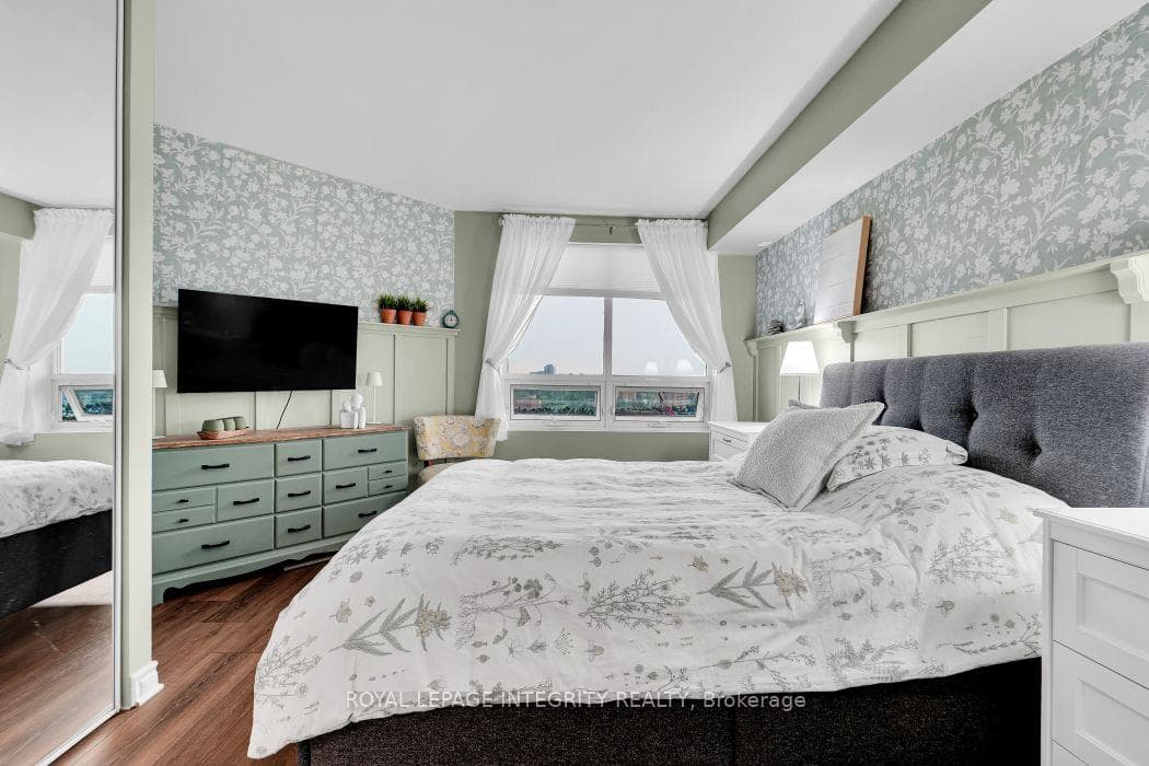 3105 Carling Avenue Unit 1403 photo 21