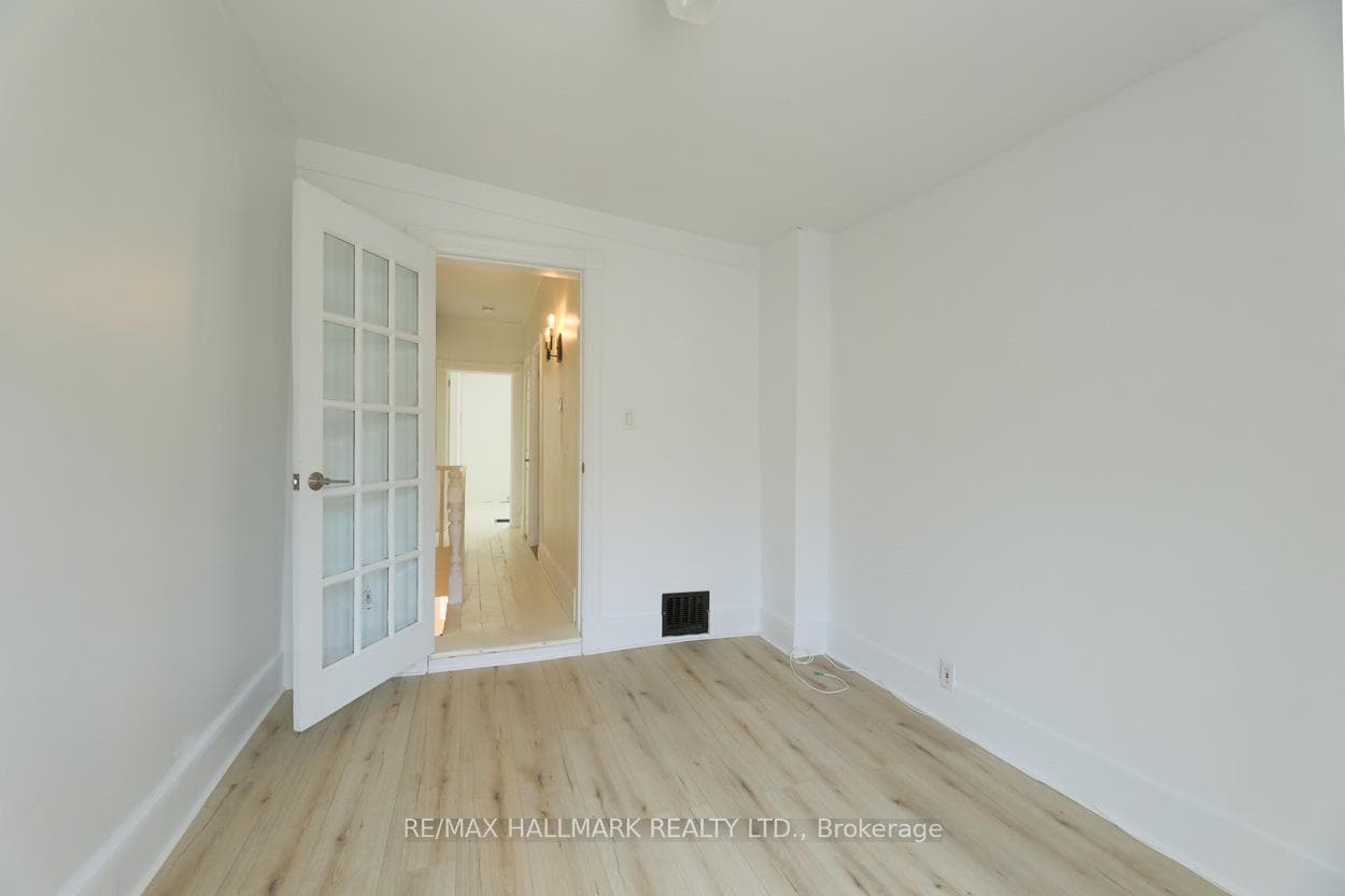 40 Allen Avenue photo 17