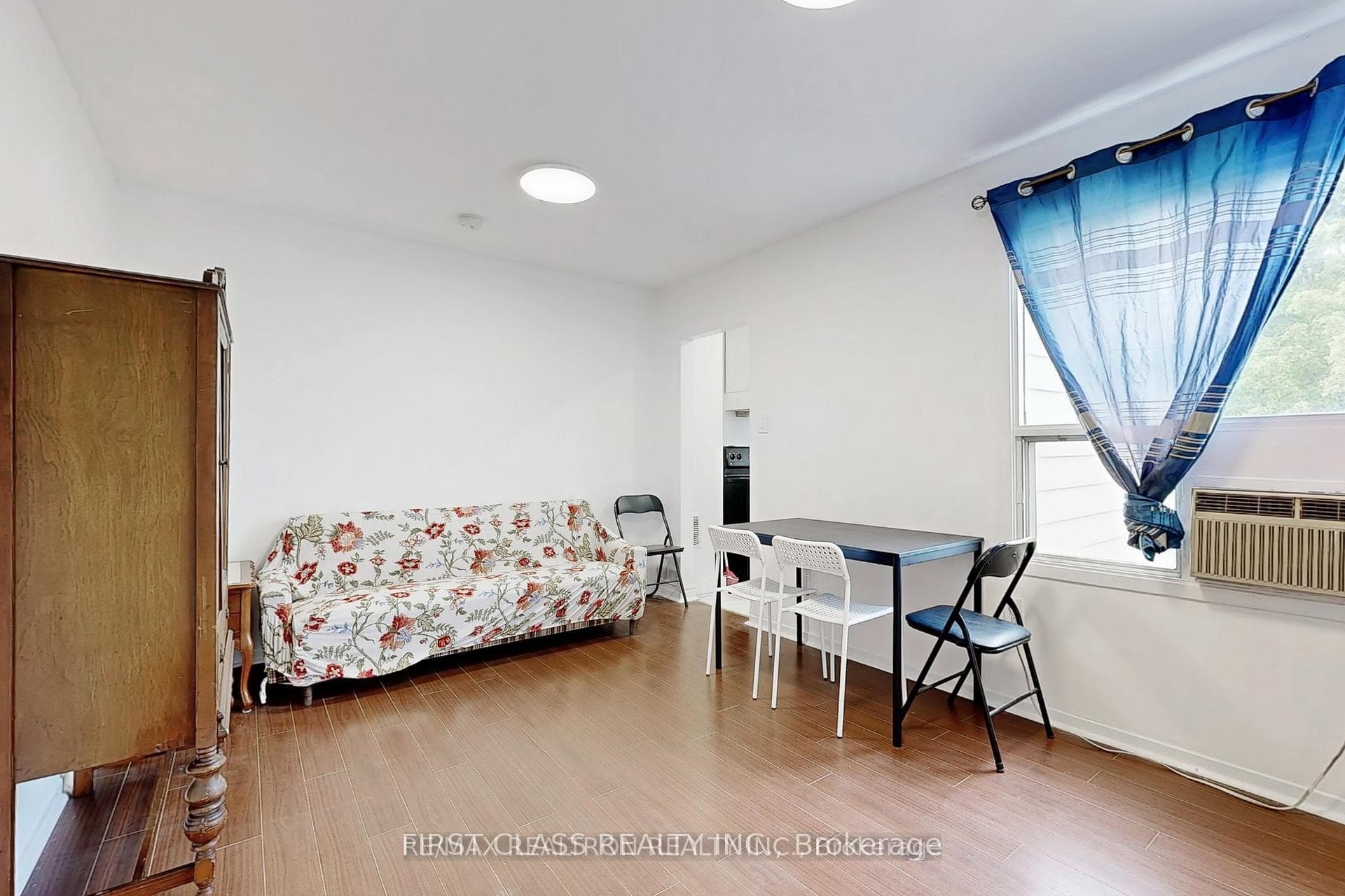 97 Bude Street Unit 2nd Floor photo 2