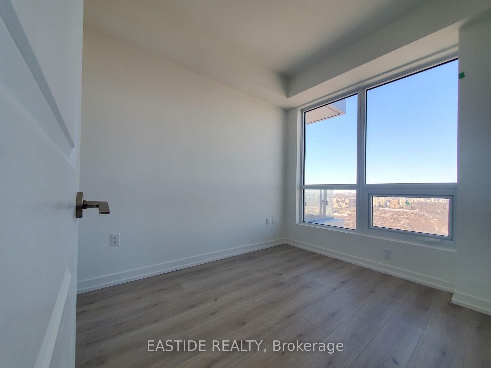 395 Bloor Street Unit 4807 photo 5