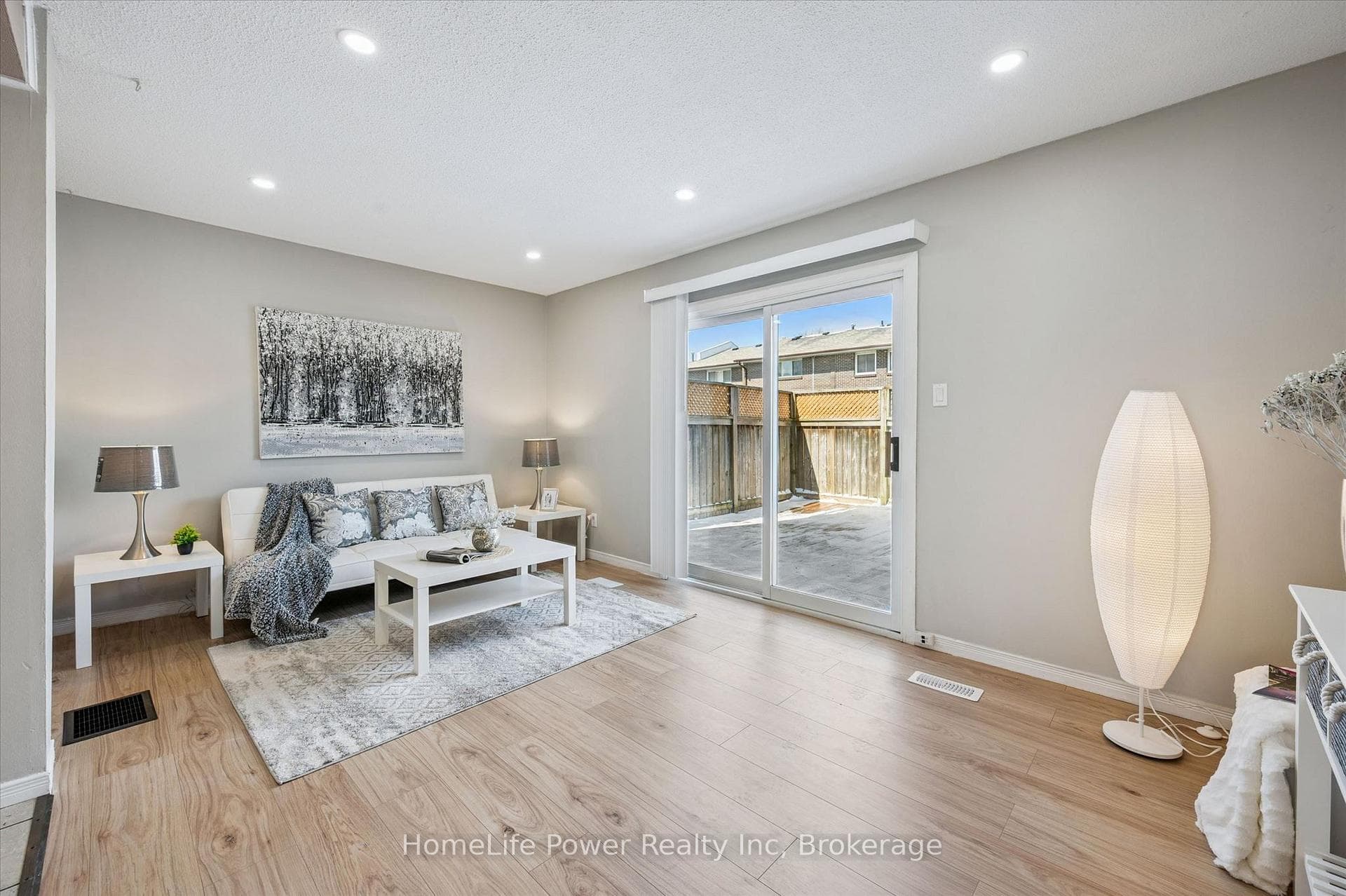 31 Greengate Road Unit #239 photo 3