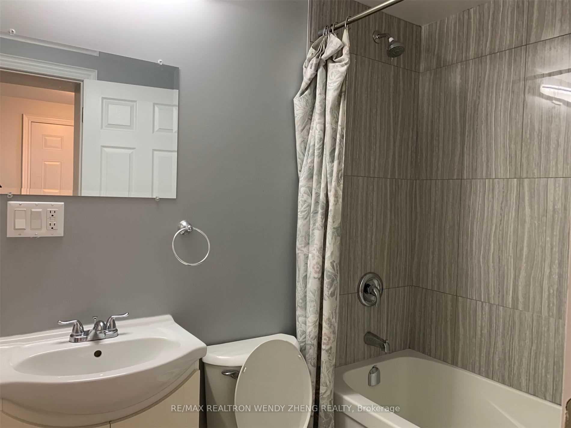 245 Montrose Avenue Unit Main photo 8