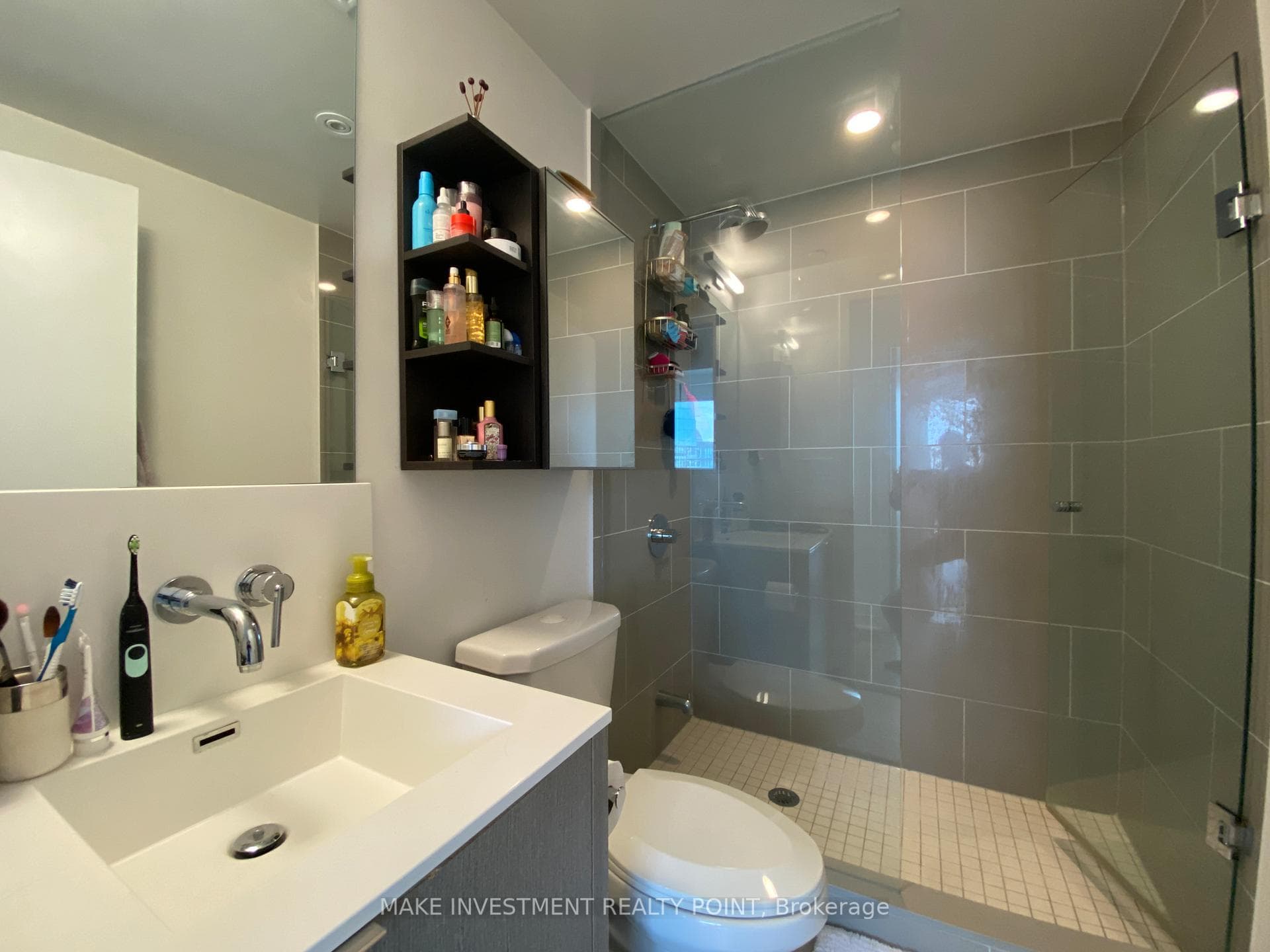 88 Harbour Street Unit 5604 photo 5
