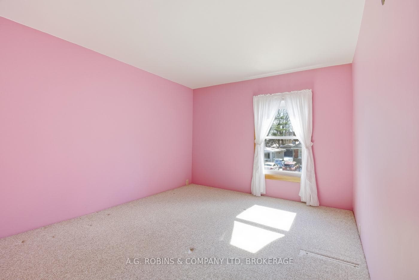 129 Adelaide Street photo 26