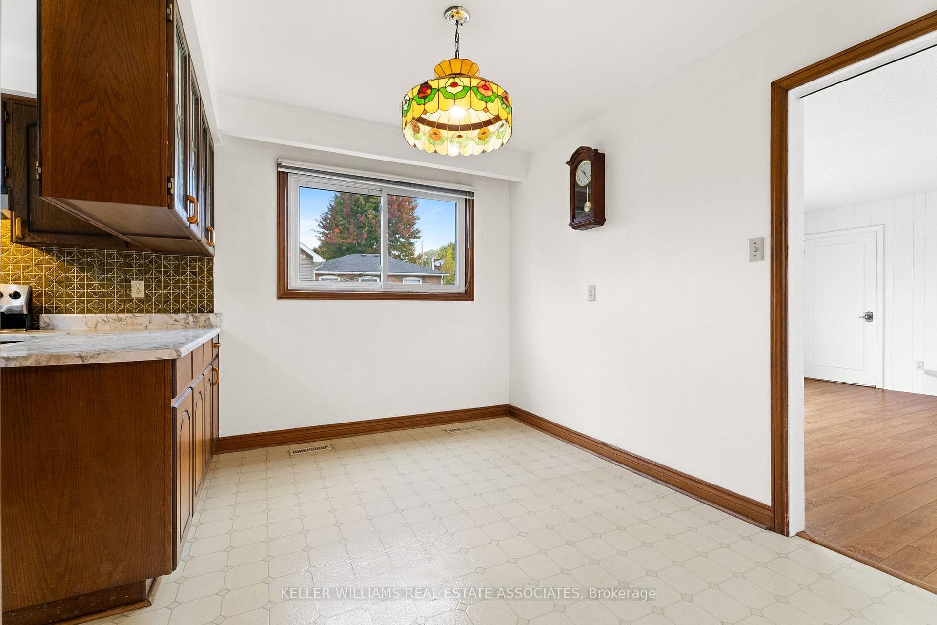 50 Windsor Road photo 12