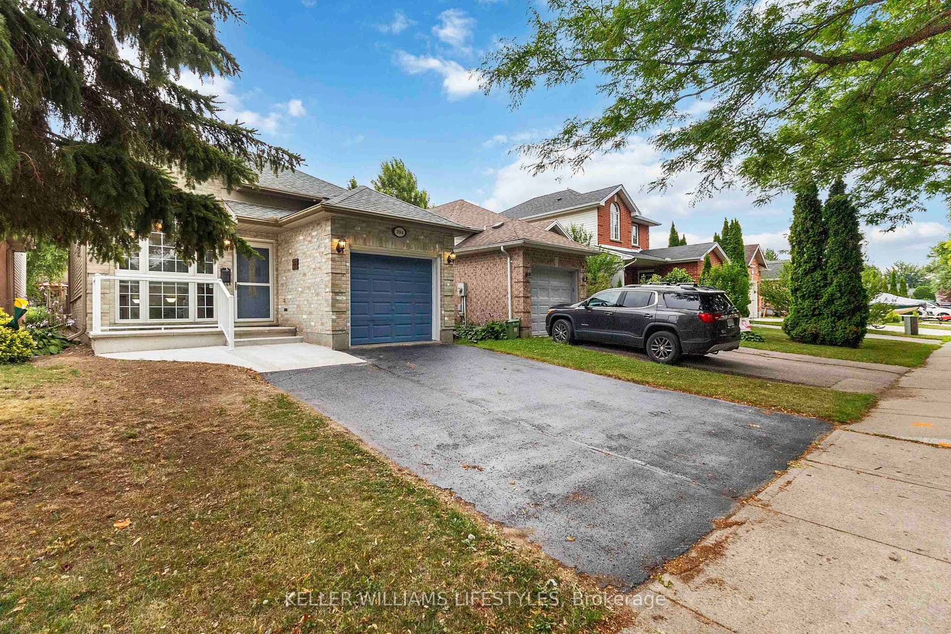394 Brookhaven Place photo 3